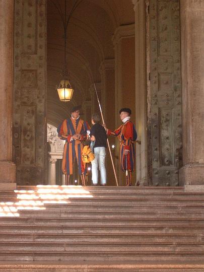 Vatican-Guards.JPG